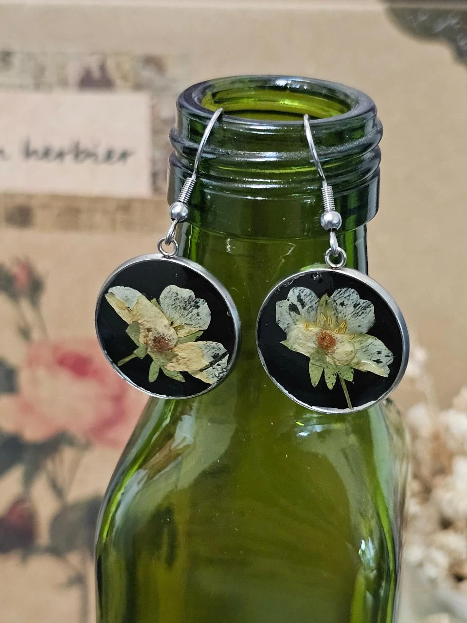 🌻Earrings with a Real Dried Flower Inclusion 🌻 – photo 2